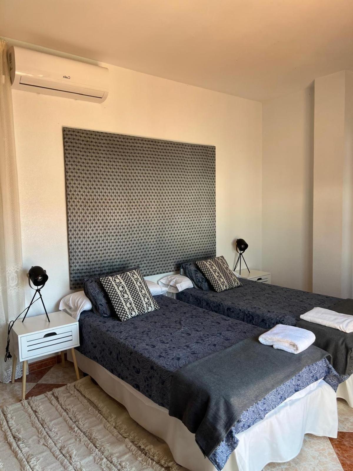 Casa Grande En Cordoba, Pueblo De La Victoria , 6 Dormitorios Exteriör bild